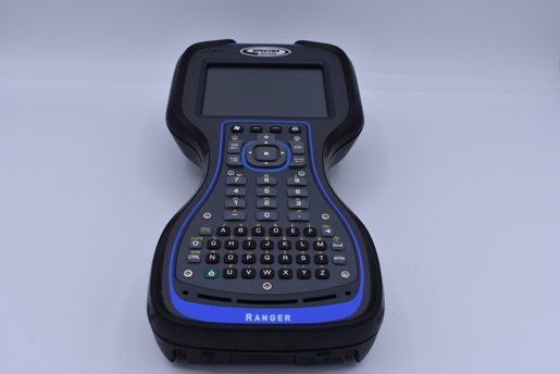 Used Spectra Ranger 3XR Internal 2.4GHz Radio ABCD Keypad With SurveyPro Max 6.7.0.4 S/N RS5FC99477 Includes antenna and bracket. 90 DayWarranty.